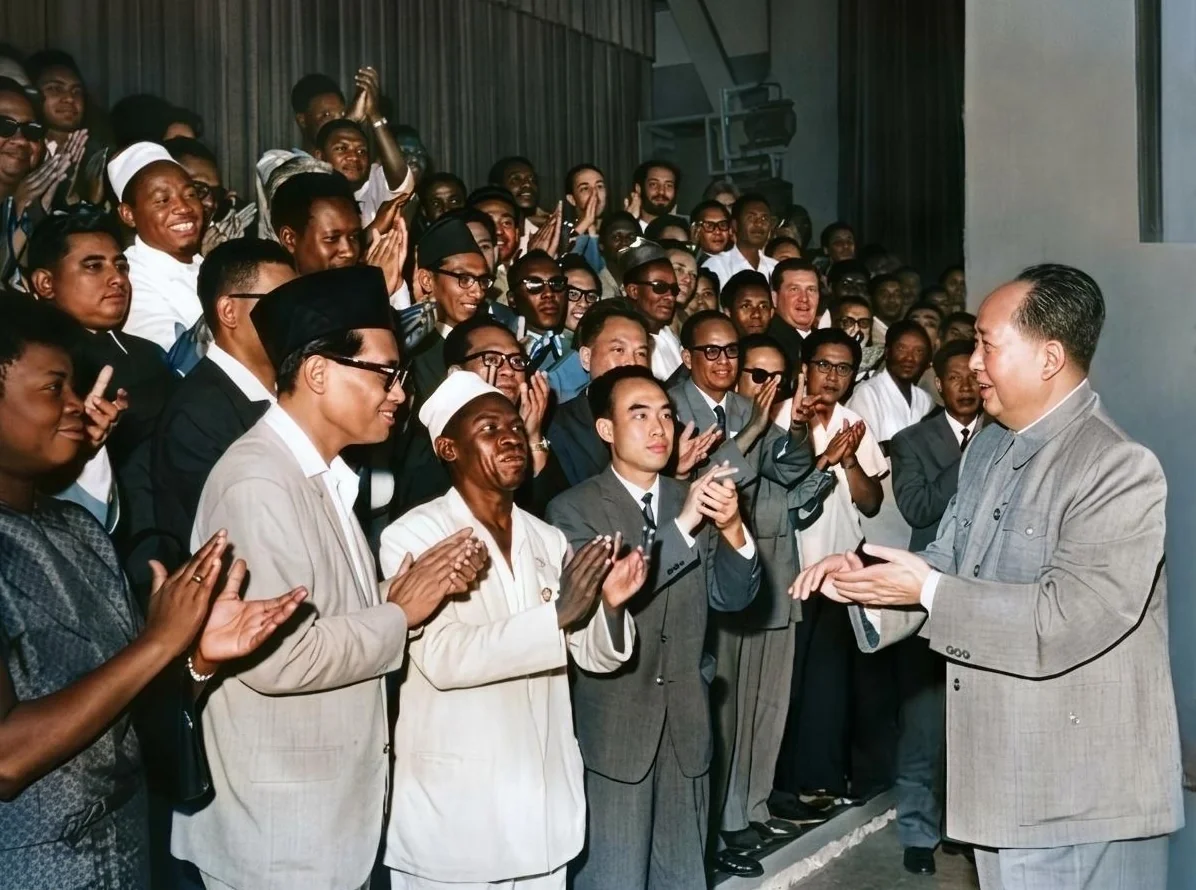 1966年7月17日毛泽东主席接见出席亚非作家紧急会议代表与解盟团长沙尔玛文献实录