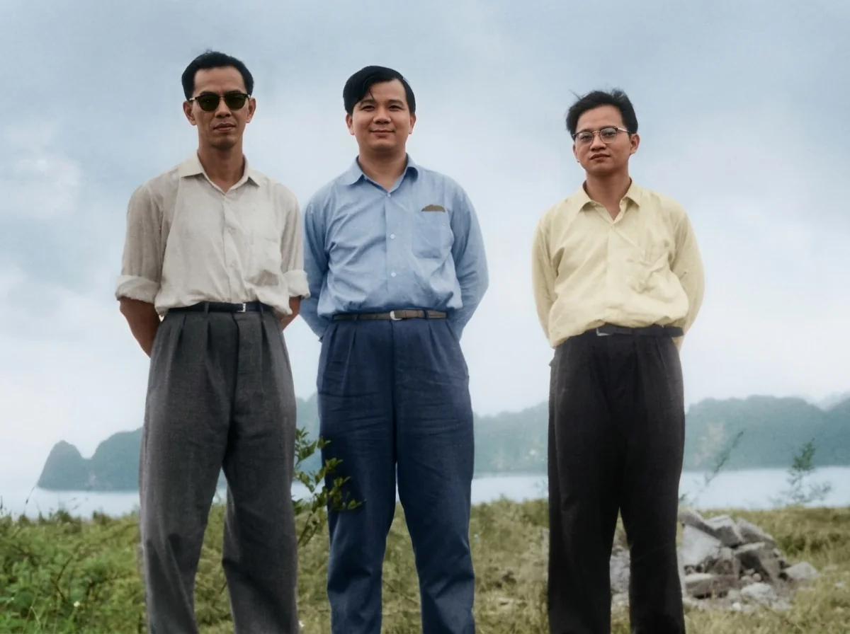 1962年4月李安东（左）、陈平（中）与章凌云（右）在越南高层会议期间留影