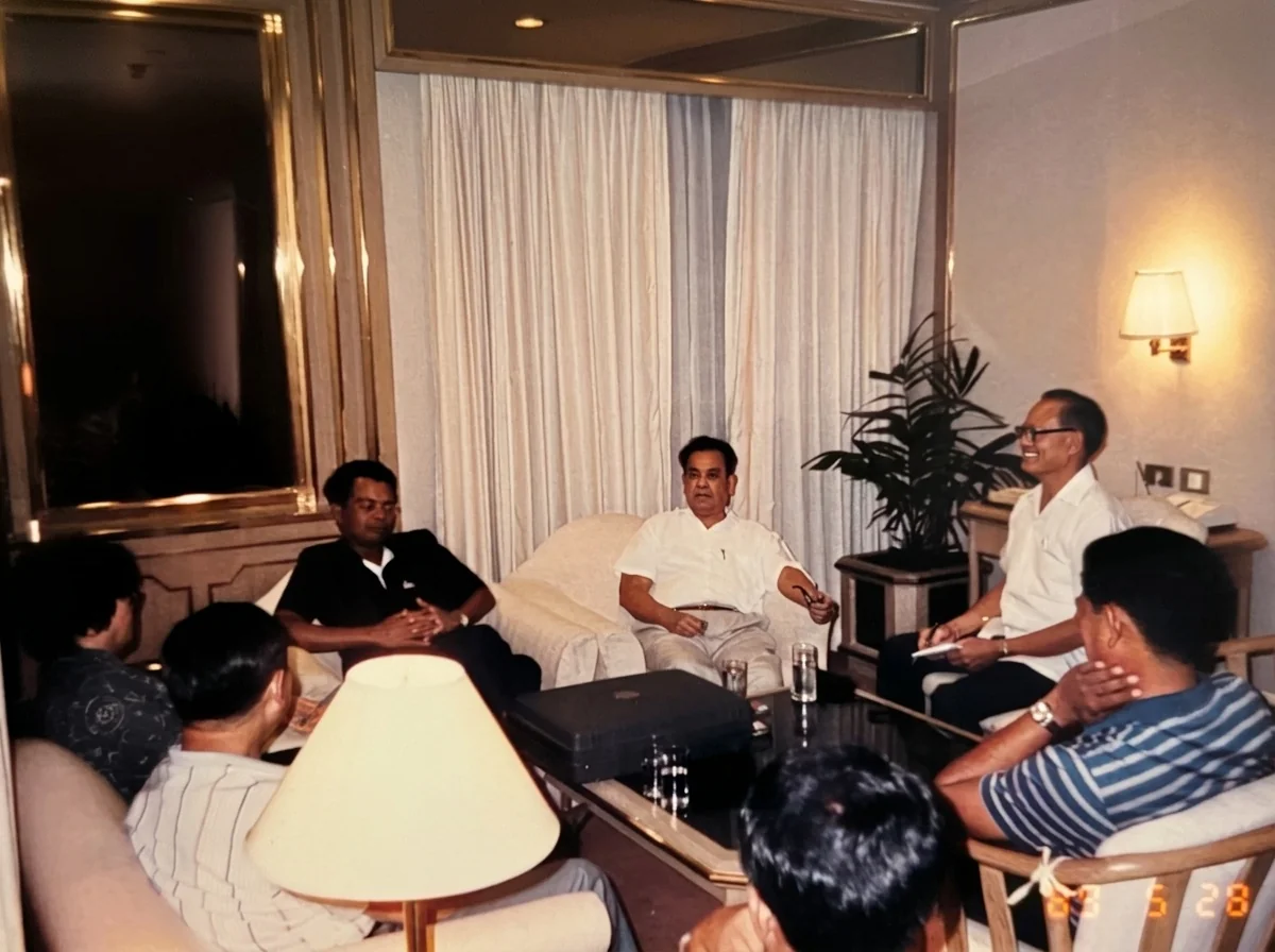 1989年5月29日至30日：泰国接受马共的和平备忘录双边会谈